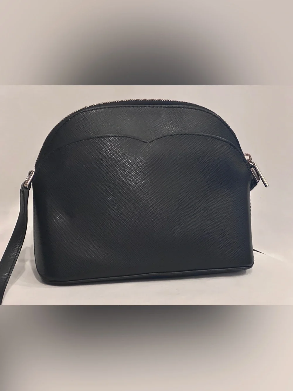 kate spade black dome crossbody with gold logo - Picture 7 of 8